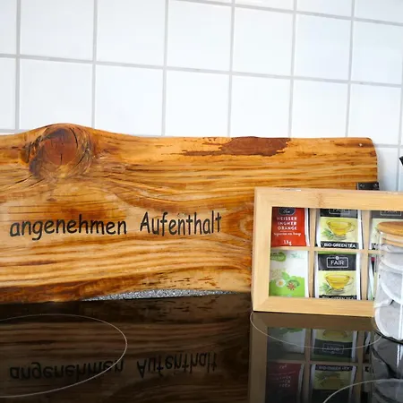 Apartment Schoelerberg Mit Tiefgaragenparkplatz Und Kingsize-bett *