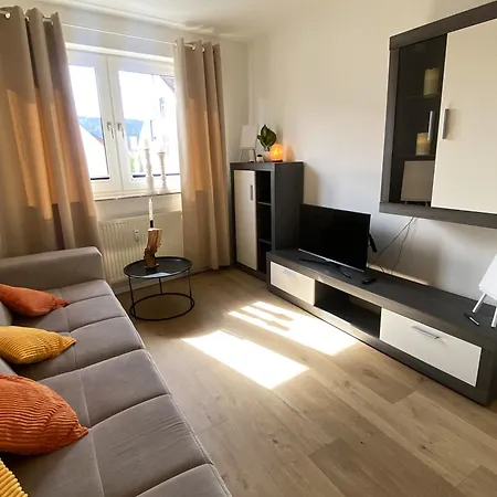 Schoelerberg Mit Tiefgaragenparkplatz Und Kingsize-bett *